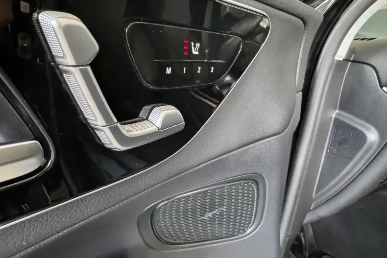 Mercedes-Benz GLC din 2024 cu 78.422 km - oferta MER206345 - foto 9