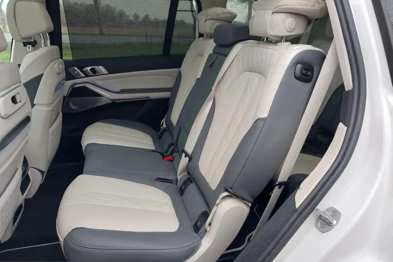 BMW X7 (Seria X) din 2023 cu 104.000 km - oferta BMW206346 - foto 12