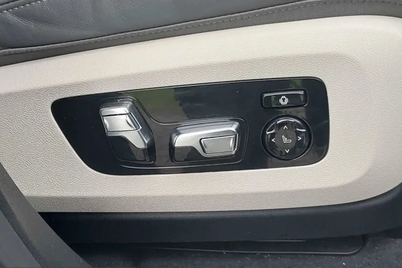 BMW X7 (Seria X) din 2023 cu 104.000 km - oferta BMW206346 - foto 16