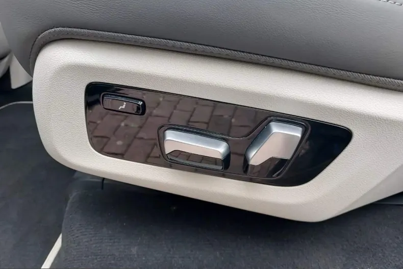 BMW X7 (Seria X) din 2023 cu 104.000 km - oferta BMW206346 - foto 20