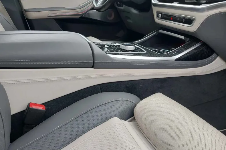 BMW X7 (Seria X) din 2023 cu 104.000 km - oferta BMW206346 - foto 24