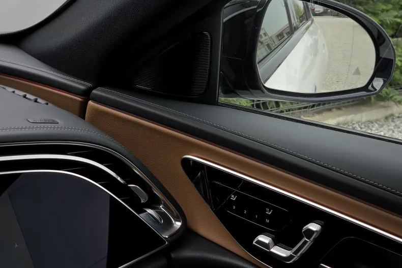 Mercedes-Benz E din 2025 cu 21.200 km - oferta MER206347 - foto 22