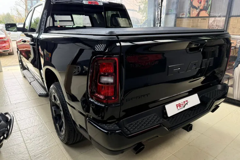 Dodge RAM din 2025 cu 9.900 km - oferta DOD206351 - foto 4
