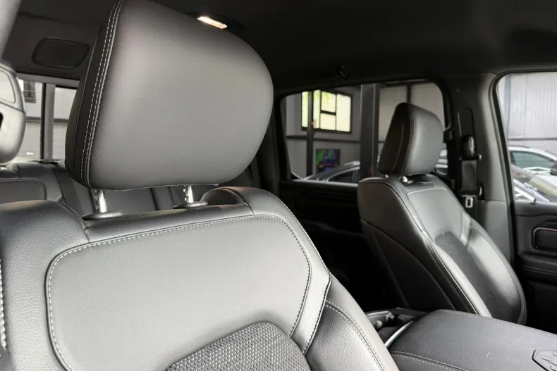 Dodge RAM din 2025 cu 9.900 km - oferta DOD206351 - foto 27