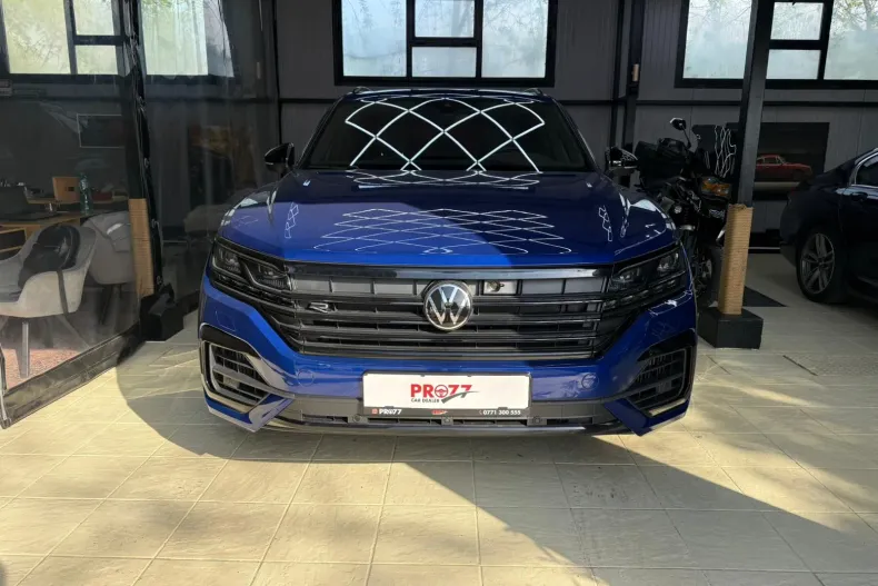 Volkswagen Touareg din 2021 cu 119.042 km - oferta VOL206353 - foto 2
