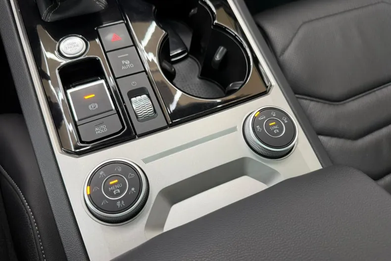 Volkswagen Touareg din 2021 cu 119.042 km - oferta VOL206353 - foto 21