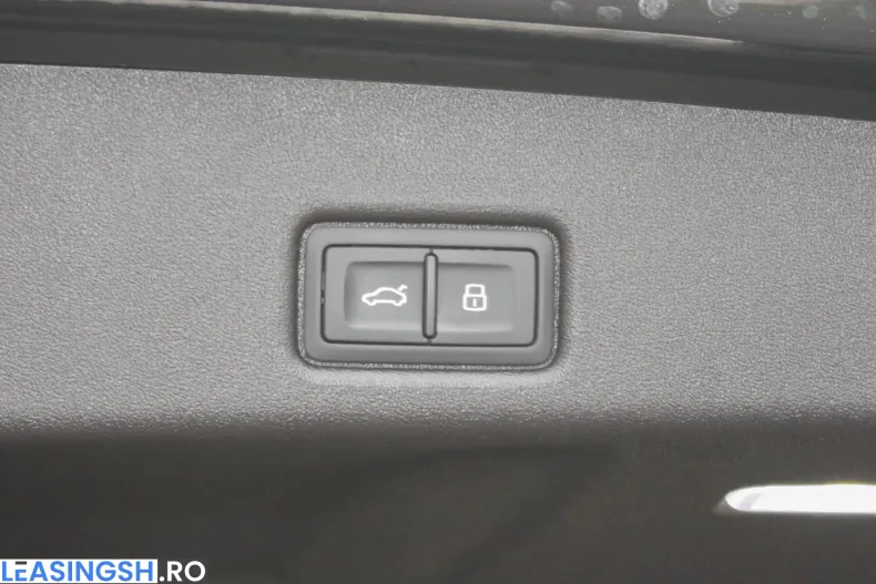 Audi Q5 din 2025 cu 9.900 km - oferta AUD206356 - foto 24