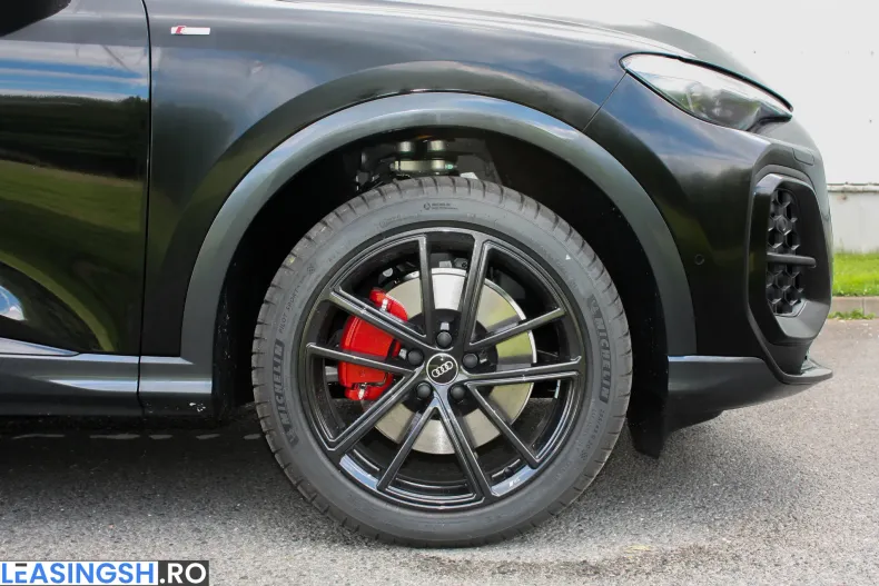 Audi Q5 din 2025 cu 9.900 km - oferta AUD206356 - foto 27