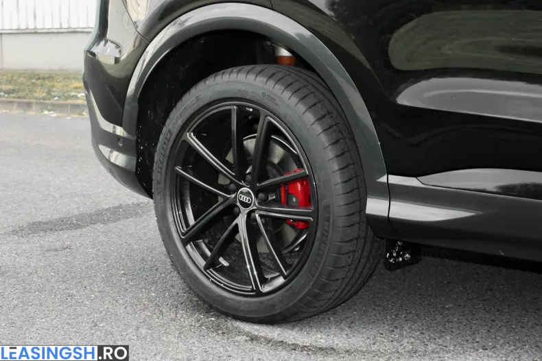 Audi Q5 din 2025 cu 9.900 km - oferta AUD206356 - foto 28