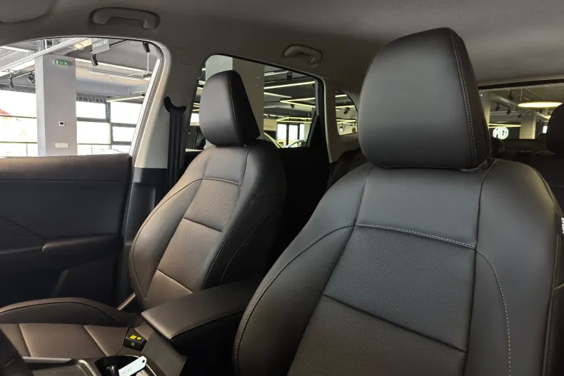 MG ZS HEV din 2025 cu 5 km - oferta MG0206359 - foto 15