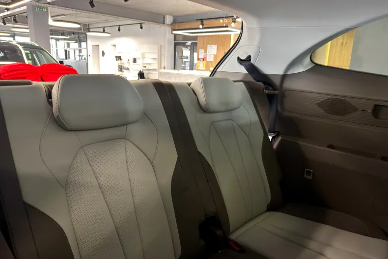 MG S9 din 2025 cu 5 km - oferta MG0206361 - foto 36