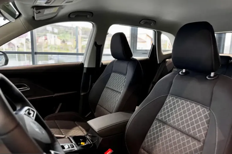 MG ZS HEV din 2025 cu 5 km - oferta MG0206362 - foto 6