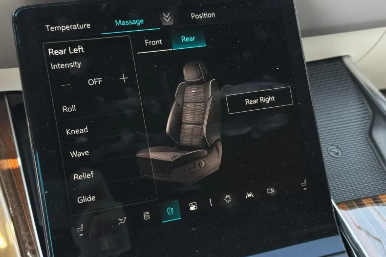 Cadillac Escalade din 2025 cu 90 km - oferta CAD206364 - foto 26