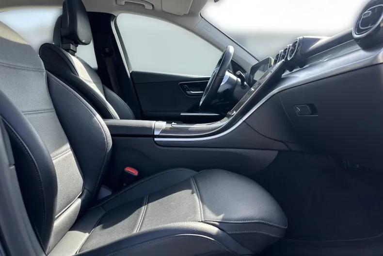 Mercedes-Benz C din 2022 cu 50.373 km - oferta MER206370 - foto 11