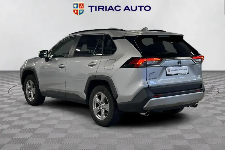 Toyota RAV4 din 2023 cu 121.607 km - oferta TOY206372 - foto 3