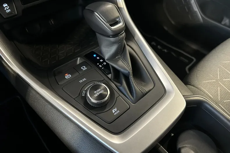 Toyota RAV4 din 2023 cu 121.607 km - oferta TOY206372 - foto 18