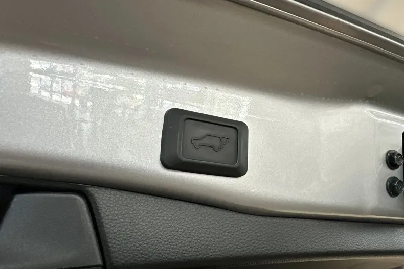 Toyota RAV4 din 2023 cu 121.607 km - oferta TOY206372 - foto 23