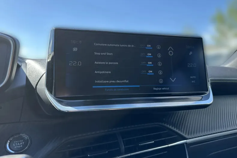 Peugeot 2008 din 2020 cu 67.800 km - oferta PEU206373 - foto 21