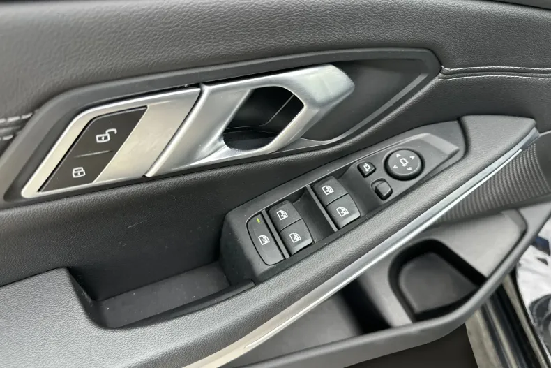 BMW 320i (Seria 3) din 2023 cu 59.811 km - oferta BMW206375 - foto 14