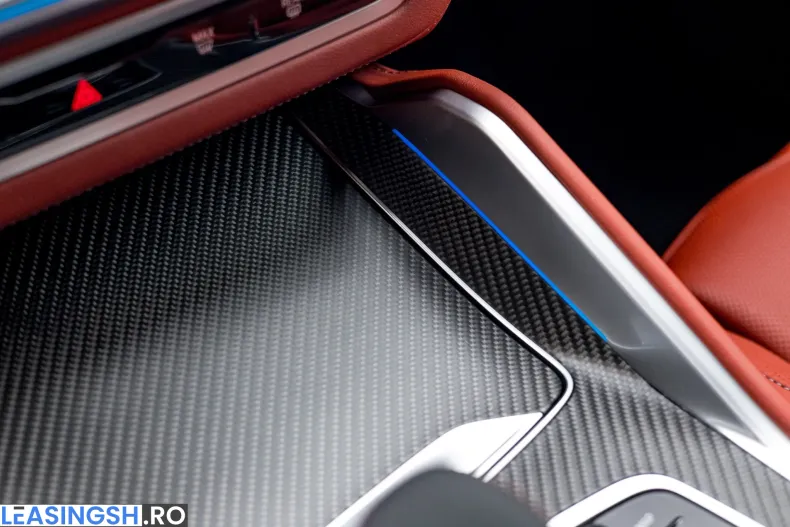 BMW XM (Seria X) din 2025 cu 7.163 km - oferta BMW206378 - foto 30