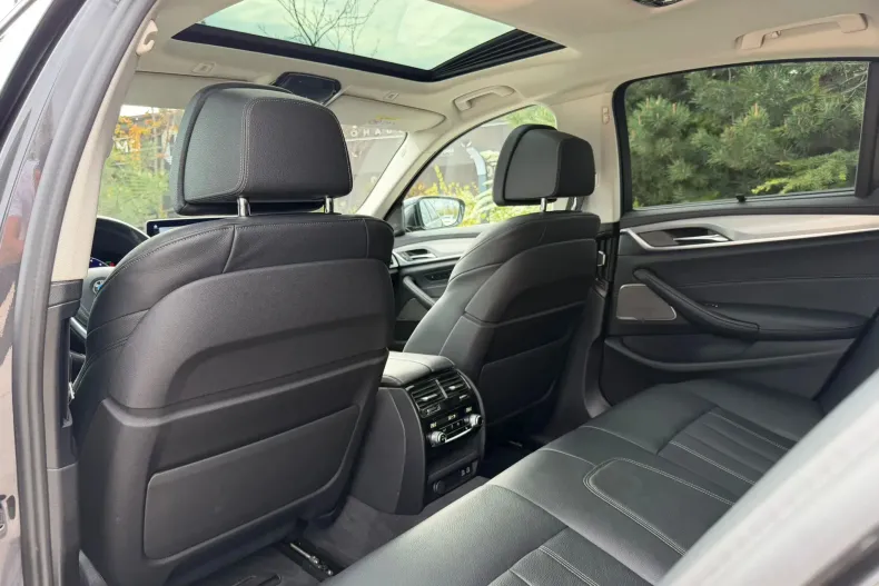 BMW 530d (Seria 5) din 2021 cu 101.588 km - oferta BMW206399 - foto 15