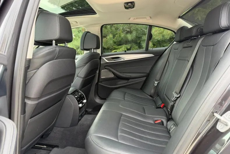 BMW 530d (Seria 5) din 2021 cu 101.588 km - oferta BMW206399 - foto 16