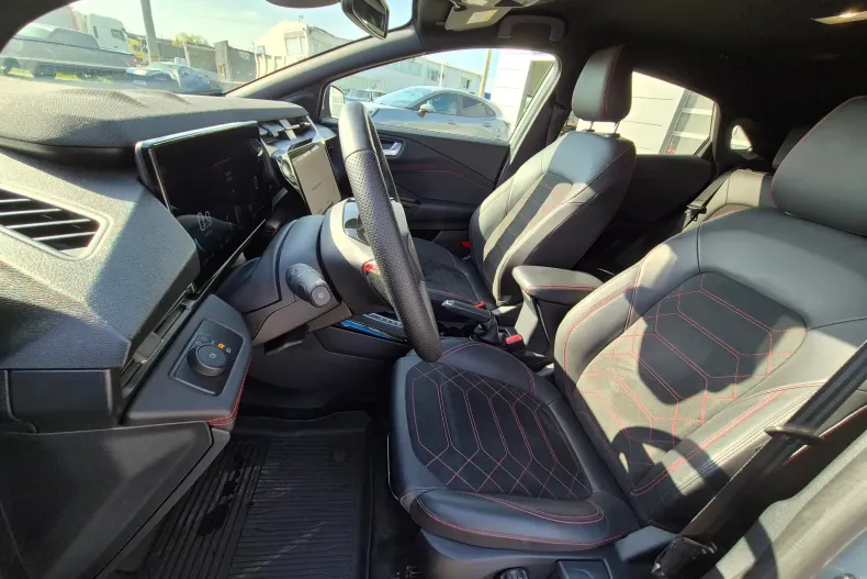 Ford Puma din 2025 cu 11.920 km - oferta FOR206400 - foto 17