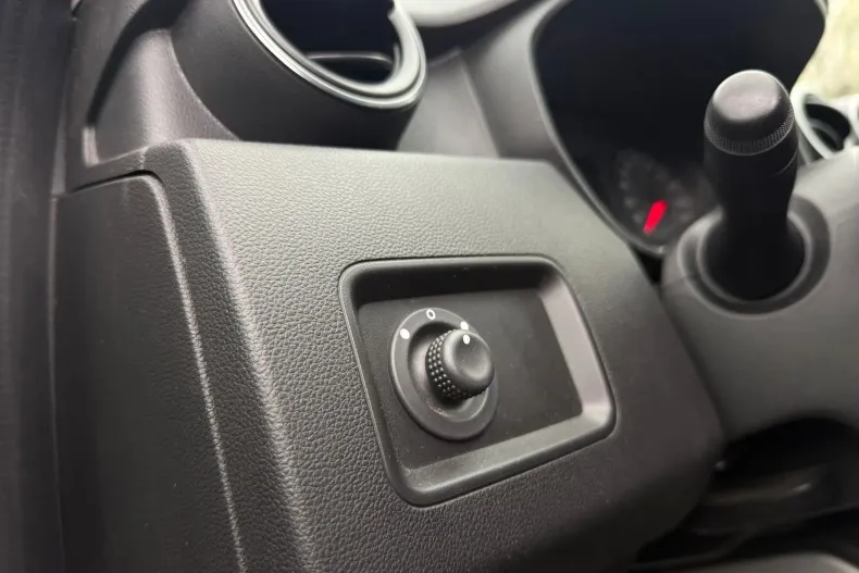 Dacia Duster din 2021 cu 100.230 km - oferta DAC206404 - foto 18