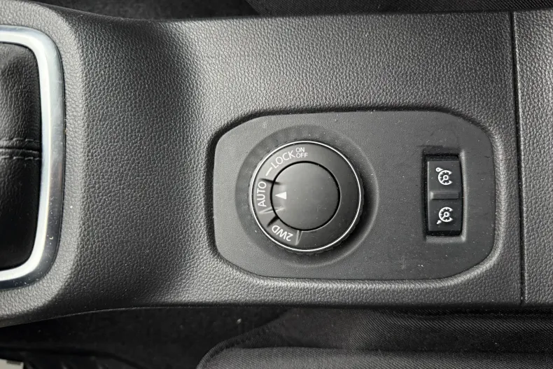 Dacia Duster din 2021 cu 100.230 km - oferta DAC206404 - foto 21