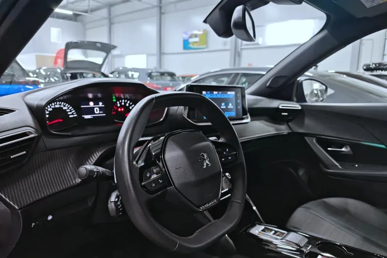 Peugeot 2008 din 2023 cu 75.947 km - oferta PEU206405 - foto 7