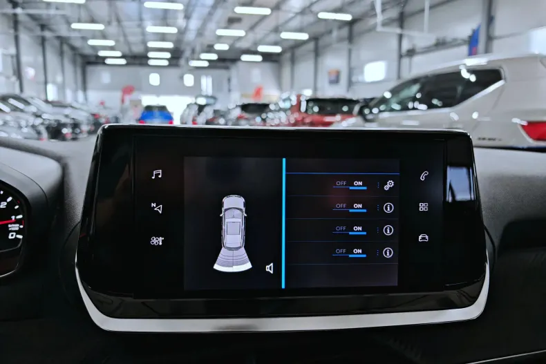 Peugeot 2008 din 2023 cu 75.947 km - oferta PEU206405 - foto 16