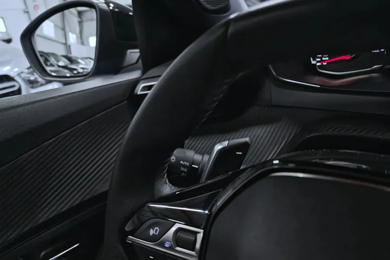 Peugeot 2008 din 2023 cu 75.947 km - oferta PEU206405 - foto 22