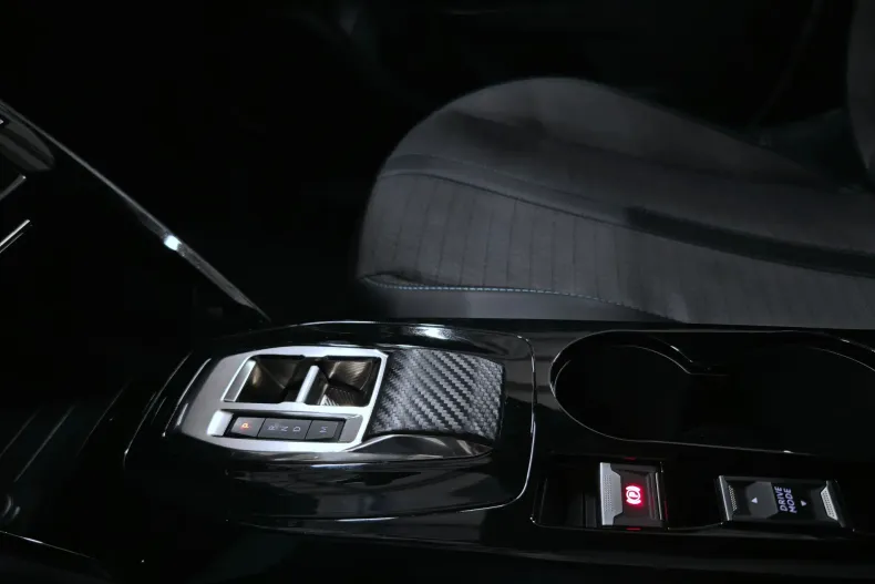 Peugeot 2008 din 2023 cu 75.947 km - oferta PEU206405 - foto 26