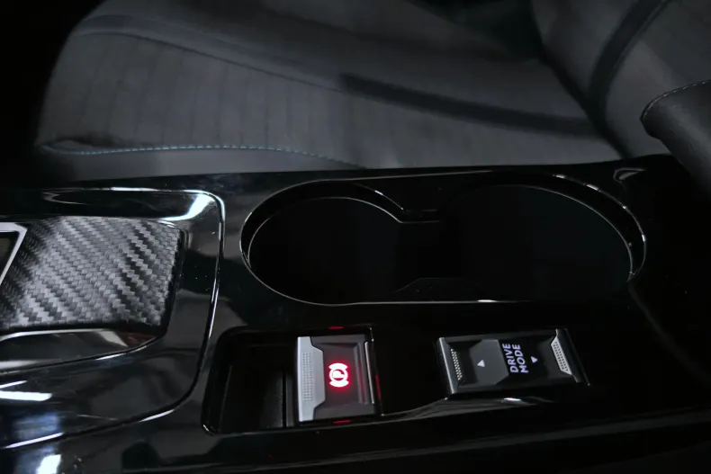 Peugeot 2008 din 2023 cu 75.947 km - oferta PEU206405 - foto 27