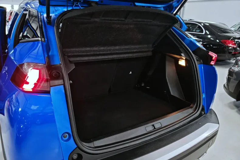 Peugeot 2008 din 2023 cu 75.947 km - oferta PEU206405 - foto 31