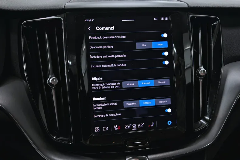 Volvo XC60 din 2021 cu 142.584 km - oferta VOL206406 - foto 11