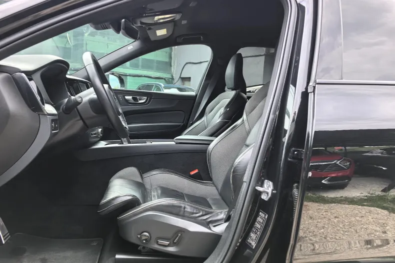 Volvo XC60 din 2021 cu 132.000 km - oferta VOL206410 - foto 12