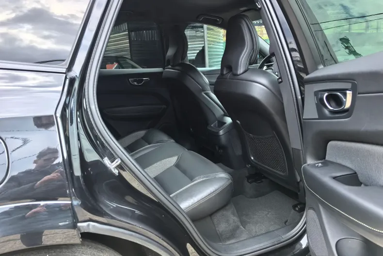 Volvo XC60 din 2021 cu 132.000 km - oferta VOL206410 - foto 14