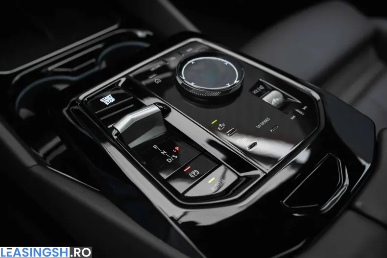BMW 520d (Seria 5) din 2024 cu 20.799 km - oferta BMW206415 - foto 32