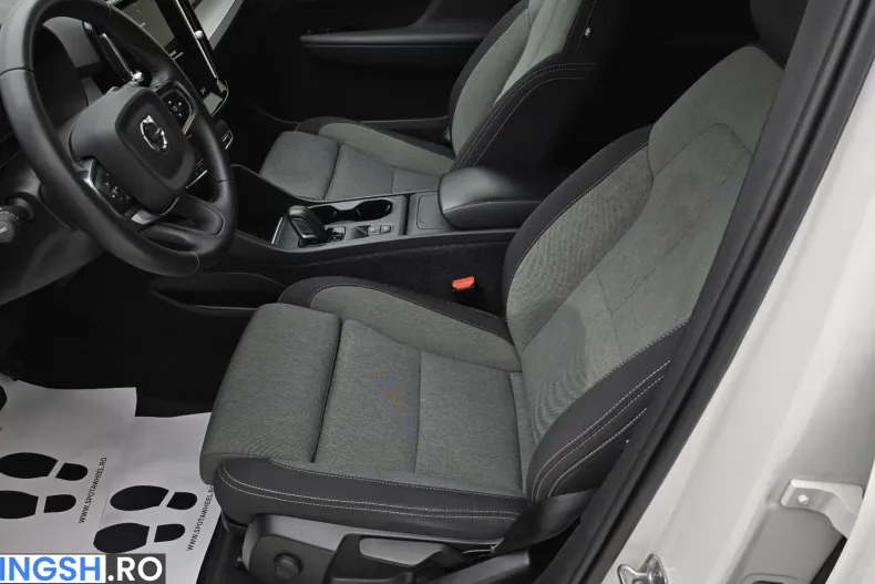 Volvo XC40 din 2021 cu 123.502 km - oferta VOL206422 - foto 12