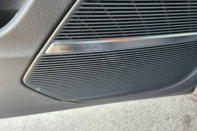 Audi Q8 din 2026 cu 1 km - oferta AUD206423 - foto 24