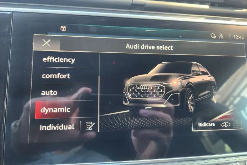 Audi Q8 din 2026 cu 1 km - oferta AUD206423 - foto 32