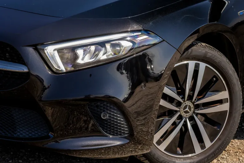 Mercedes-Benz A 250 (Clasa A) din 2021 cu 110.500 km - oferta MER206428 - foto 11