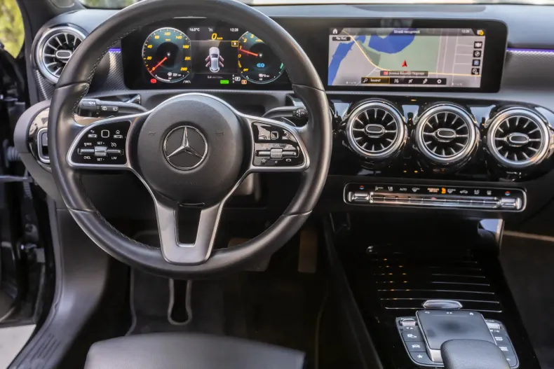 Mercedes-Benz A 250 (Clasa A) din 2021 cu 110.500 km - oferta MER206428 - foto 17