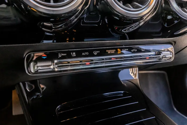 Mercedes-Benz A 250 (Clasa A) din 2021 cu 110.500 km - oferta MER206428 - foto 30