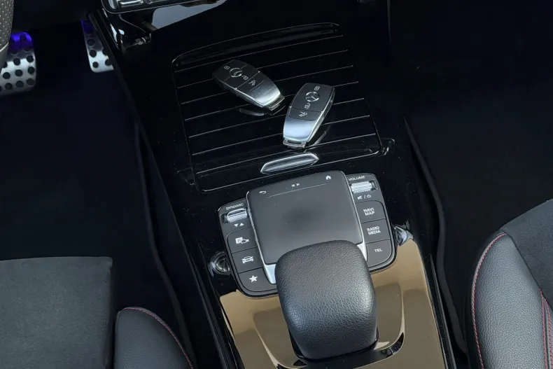 Mercedes-Benz CLA 250 (Clasa CLA) din 2021 cu 144.800 km - oferta MER206429 - foto 25