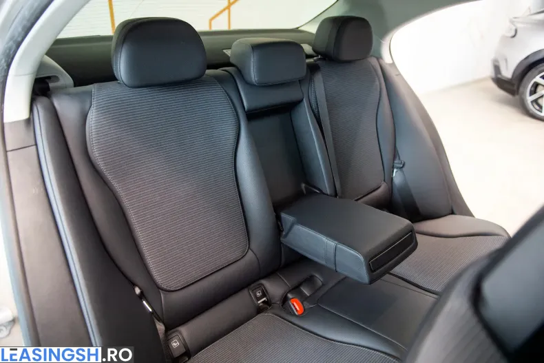 Mercedes-Benz C din 2022 cu 83.407 km - oferta MER206432 - foto 30