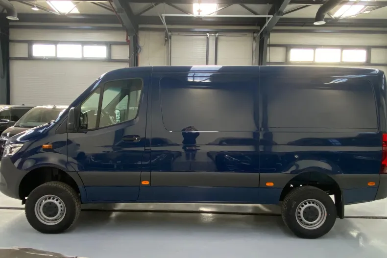 Mercedes-Benz Sprinter din 2025 cu 17 km - oferta MER206437 - foto 7