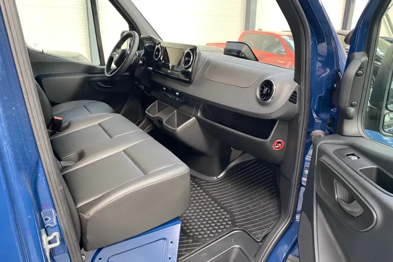 Mercedes-Benz Sprinter din 2025 cu 17 km - oferta MER206437 - foto 16