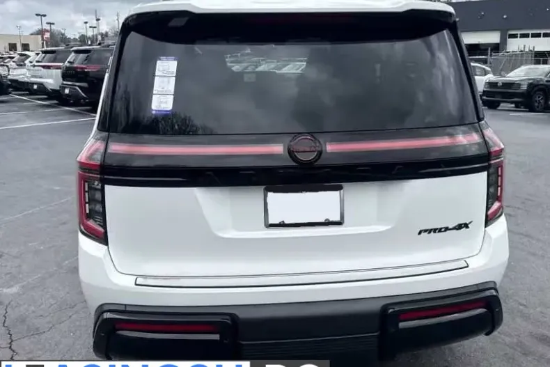 Nissan Patrol din 2026 cu 20 km - oferta NIS206440 - foto 3